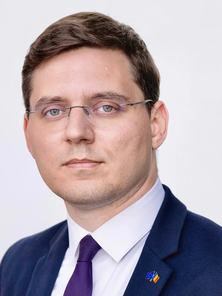 Victor Negrescu